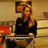 Jessica Alba foi flagrada no Whole Foods, em Los Angeles
