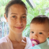 Luana Piovani comemorou os primeiros passos da filha Liz, de 11 meses, em um vídeo publicado no Instagram nesta quarta-feira, dia 17 de agosto de 2016