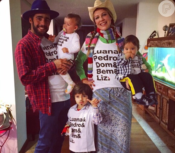 Luana Piovani convidou o ex-marido, Pedro Scooby, com quem tem os filhos Dom, de 4 anos, além dos gêmeos Bem e Liz, de 11 meses, para a sua festa de aniversário