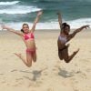 Simone Biles curte dia de praia com a ginasta Madison Kocian