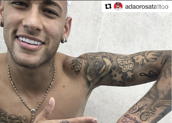 Neymar tatuou a marca da Olimpíada Rio 2016 no punho, assim como os aros que são símbolos dos Jogos Olímpicos