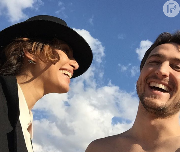 Igor Angelkorte e Camila Pitanga costumam trocar declarações de amor nas redes sociais