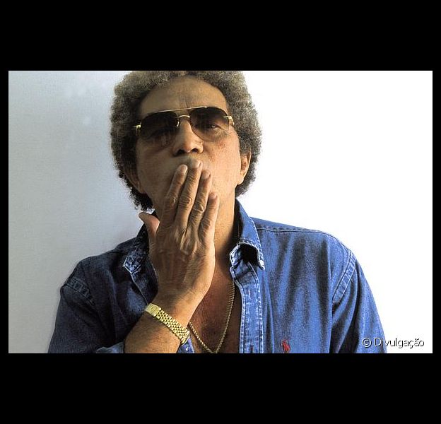 Reginaldo Rossi, de 69 anos, deu entrada na Unidade de Terapia Intensiva (UTI) do Hospital Memorial São José, no Recife, na manhã desta quinta-feira, 28 de novembro de 2013