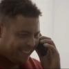 Uma propaganda estrelada pelo ex-craque Ronaldo e o jogador Neymar foi retirada do ar por simular trote. O Conselho Nacional de Autorregulamentação Publicitária (Conar) decidiu recomendar a suspensão da veiculação do comercial da Claro, operadora de telefonia, nesta semana, em 2 de dezembro de 2013