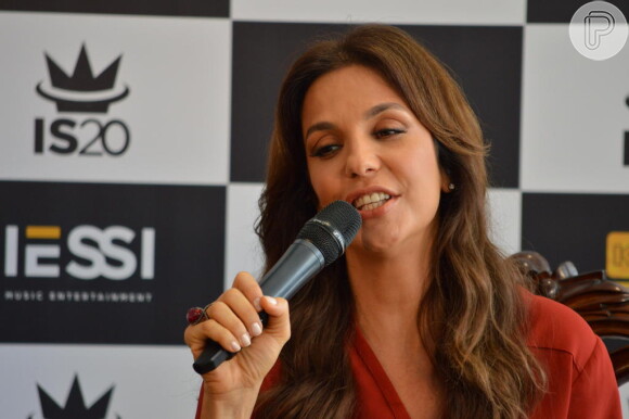 Ivete Sangalo deu detalhes sobre o show, que comemora 20 anos de carreira da cantora, em 3 de dezembro de 2013