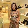A atriz Nivea Stelmann exibiu o barrigão de seis meses de gravidez no lançamento da nova coleção de calçados da marca Andarella, no shopping Rio Sul, em Botafogo, Zona Sul do Rio de Janeiro, na noite desta quarta-feira, 4 de dezembro de 2013