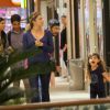 Grazi Massafera se diverte com a filha, Sofia, durante passeio em shopping no Rio de Janeiro nesta sexta-feira, dia 09 de setembro de 2016