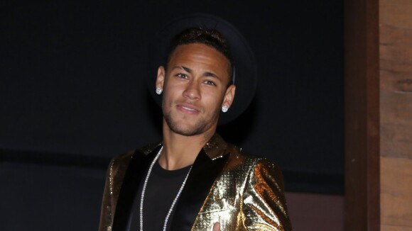 Neymar canta em vídeo após anunciar carreira musical e web brinca: 'Tá zoando'