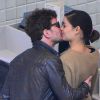 Sophie Charlotte e o marido, Daniel de Oliveira, já trocaram beijos em um aeroporto do Rio
