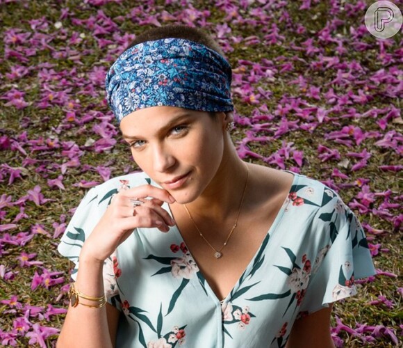 Isabella Santoni é Letícia, portadora de leucemia na novela 'A Lei do Amor', com estreia agendada para o próximo dia 3