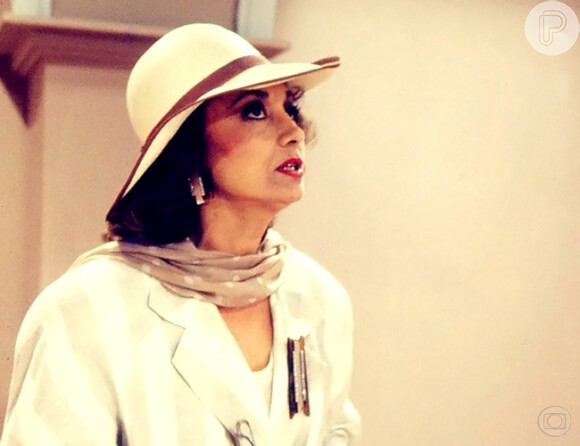 Penépole, papel de Eva Wilma em 'Sassaricando', de 1987, foi uma homenagem do autor Silvio de Abreu à atriz, que interpretou uma personagem homônima no seriado 'As Confissões de Penélope', exibido em 1969, pela TV Tupi