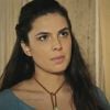 Aruna (Thais Melchior) cai no golpe de Samara (Paloma Bernardi), acredita ser filha de Adara (Yacanã Martins) e esconde a cananeia no acampamento hebreu, na novela 'A Terra Prometida'