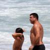 Ronaldo e Alex, seu filho de 8 anos, curtiram a praia do Leblon, Zona Sul do Rio de Janeiro, nesta segunda-feira, 9 de dezembro de 2013