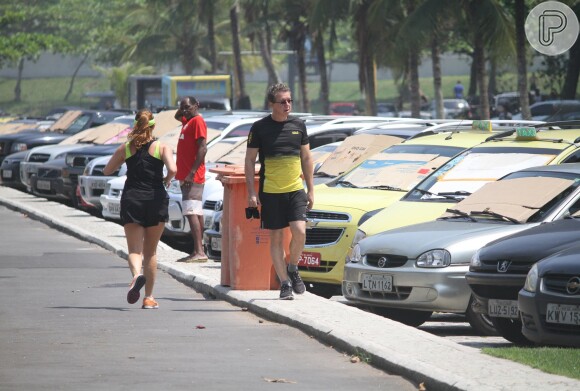 Boninho aproveitou a tarde desta quinta-feira, 22 de setembro de 2016, para correr na orla de São Conrado, Zona Sul do Rio de Janeiro