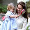 A pequena Princesa Charlotte encantou os convidados de uma festa no Canadá ao falar sua primeira palavra em público