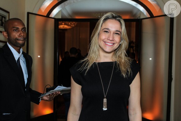 Fernanda Gentil ganha apoio na web por namoro com Priscila Montandon nesta sexta-feira, dia 30 de setembro de 2016