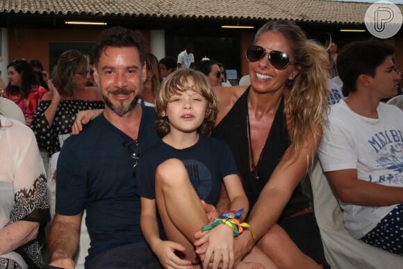 Adriane Galisteu, o marido Alexandre Iodice e o filho, Vittorio, se divertiram no Tivoli Ecoresort, localizado na Praia do Forte, na Bahia, neste sábado, 1 de outubro de 2016