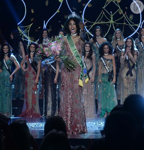 Raissa Santana, candidata do Paraná, é eleita a Miss Brasil 2016