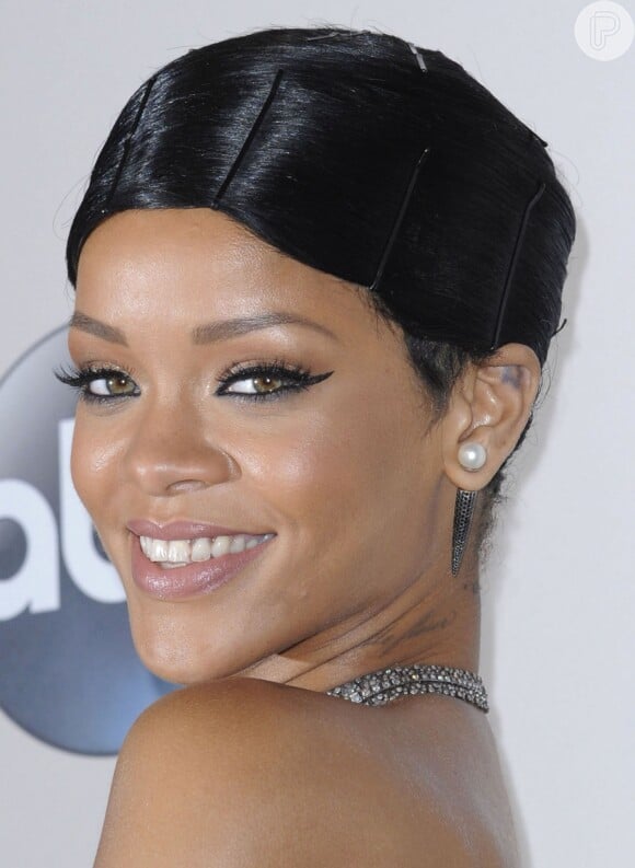 Rihanna vai fazer um ensaio fotográfico da revista 'Vogue' americana no Rio de Janeiro
