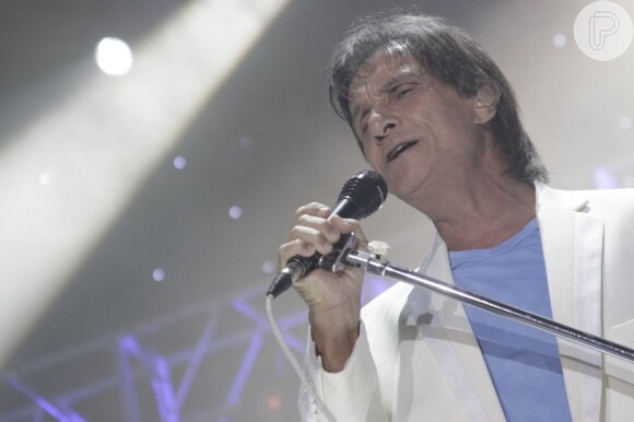 Cantor Roberto Carlos grava especial de fim de ano na TV Globo