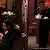Joel (Marcelo Médici) oferece um chá com sonífero para Odilon (Tiago Abravanel), mas não sabe que Lola (Leticia Spiller) trocou as xícaras de lugar, em 'Joia Rara'