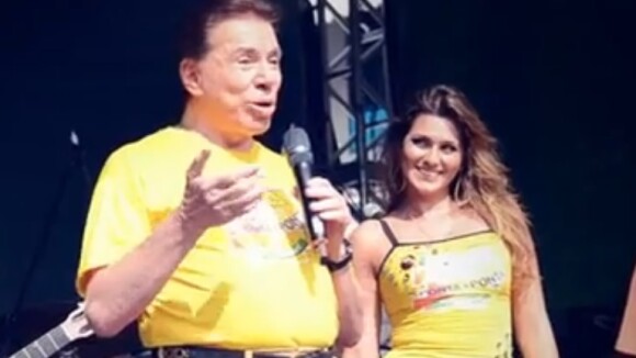 Silvio Santos celebra fim de ano com funcionários: 'Não me sinto dono do SBT'