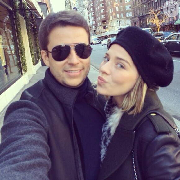 Luma Costa curte férias em Nova York com o marido, Leonardo Martins