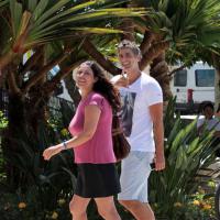 Reynaldo Gianecchini passeia com irmã em Jurerê Internacional, Florianópolis, SC