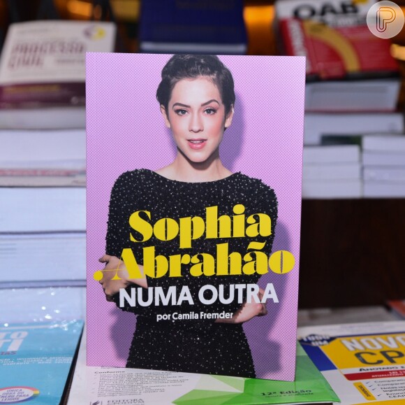 A biografia de Sophia Abrahão, 'Numa Outra', foi escrita por Camila Fremder
