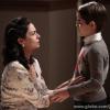 Laura (Claudia Ohana) teme perder Tavinho (Xande Valois) para os pais biológicos, em 'Joia Rara'