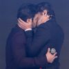 Marcelo Serrado e Marcos Veras se beijam durante prêmio 'Men Of The Year', da revista 'GQ', apresentado por eles nesta quinta-feira, 1º de dezembro de 2016