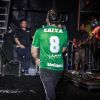 Luan Santana homenageou time da Chapecoense usando camisa da equipe no show Garota Vip, em São Paulo, na madrugada deste domingo, 4 de dezembro de 2016