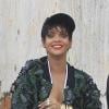 Rihanna foi elogiada pela professora que a recebeu: 'Muito simpática'