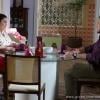Perséfone (Fabiana Karla) desiste de ficar com Daniel (Rodrigo Andrade) quando ele tenta impedi-la de comer o que quiser por causa de seus quilinhos a mais, em 'Amor à Vida'