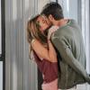 Marlon (Rodrigo Simas) beija Lili (Juliana Paiva) e se declara apaixonado por ela, em 'Além do Horizonte', em 6 de fevereiro de 2014