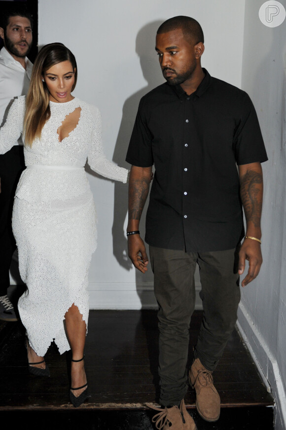 Kim Kardashian vai de trocar de vestido uma vez no casamento
