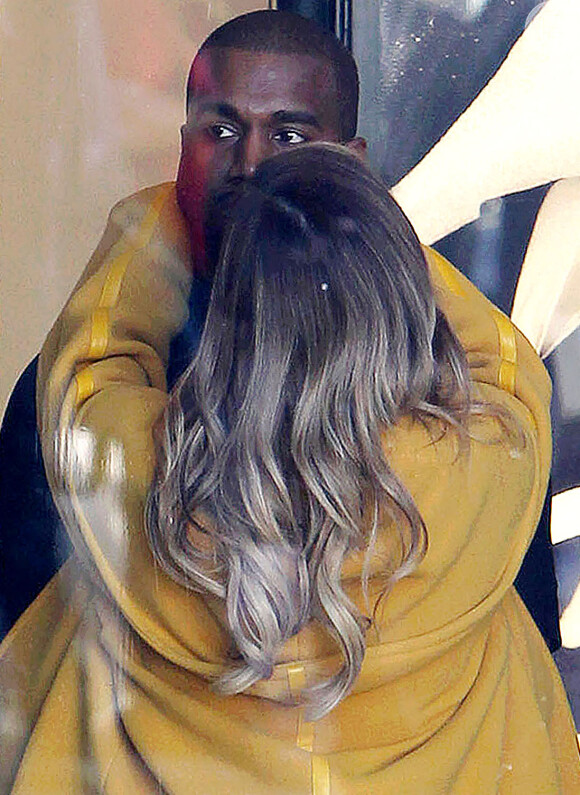 Kim Kardashian e Kanye West estão sempre em Paris, na França