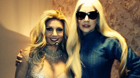 Lady Gaga e Britney Spears planejam fazer uma música juntas, diz site