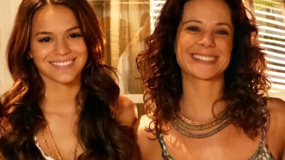 'Em Família': Bruna Marquezine e Vanessa Gerbelli comemoram reencontro na TV
