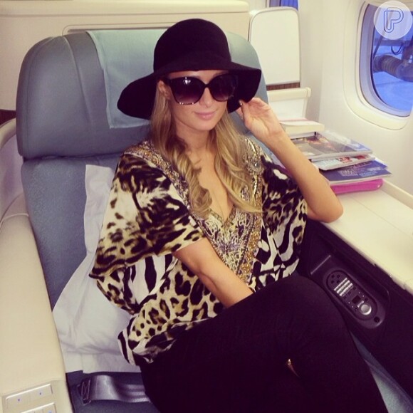 Paris Hilton desembarca no Brasil para promover sua festa de aniversário em Florianópolis, em 27 de fevereiro de 2014