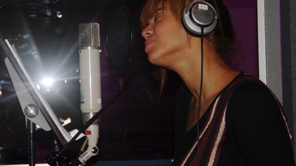 Beyoncé publica foto em estúdio de gravação: quinto álbum sendo preparado
