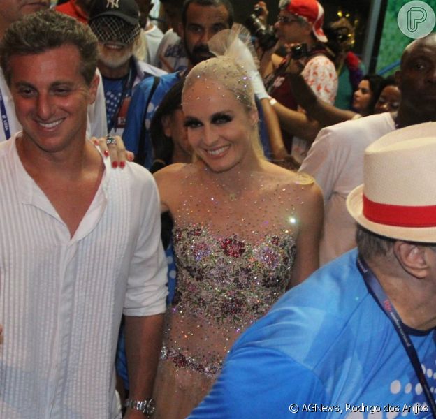 Angelica E Luciano Huck No Esquenta Luciano Huck Angelica E Outros Famosos Se Preparam Para O Desfile