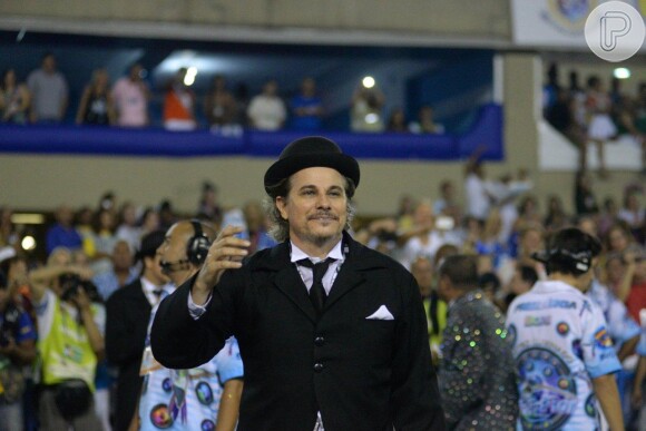 Desfile da Beija-Flor de Nilópolis na madrugada desta segunda-feira, 3 de março de 2014, na Marquês de Sapucaí, no Rio de Janeiro