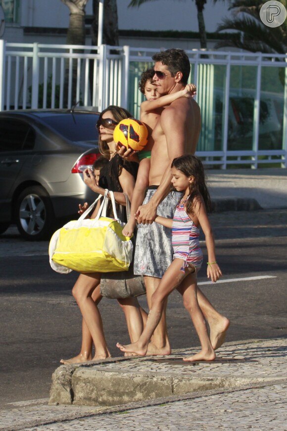 Márcio Garcia já tem três filhos, Pedro, de 9 anos; Nina, de 8, e Felipe, de 4 anos, com Andréa Santa Rosa