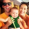 Luana Piovani posta foto com o filho, Dom, e o marido, Pedro Scooby, no Twitter