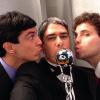 William Bonner faz 'selfie' com Mateus Solano e Thiago Fragoso durante o Melhores do Ano, do 'Domingão do Faustão', em 16 de março de 2014