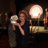 Eva Wilma recebe prêmio de teatro pelos 60 anos de carreira em São Paulo