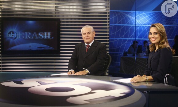 Rachel Sheherazade apresenta o telejornal 'SBT Brasil' ao lado de Joseval Peixoto