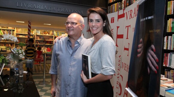 Deborah Secco e Mariana Ximenes prestigiam lançamento de livro no Rio