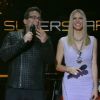 Fernanda Lima e André Marques comandam o 'Superstar' de forma descontraída; programa funciona por meio de votação do público